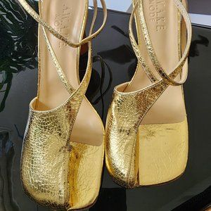 A.w.a.k.e. Mode Gold Christine Heels Sz 39.5